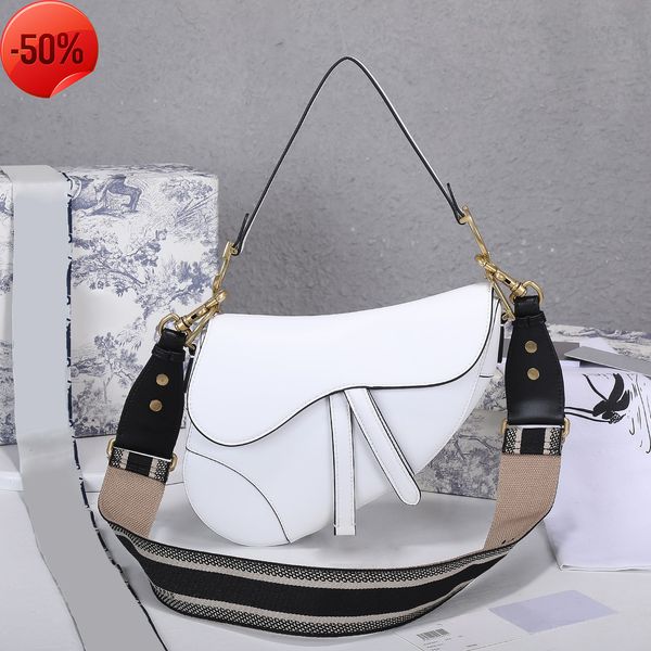 designer bags luxurys digners fashion hand women leather shoulder large capacity chain msenger pillow hand high grade versatile texturetote
designer bags luxurys digners fashion hand women leather shoulder large capacity chain msenger pillow hand high grade versatile texturetote