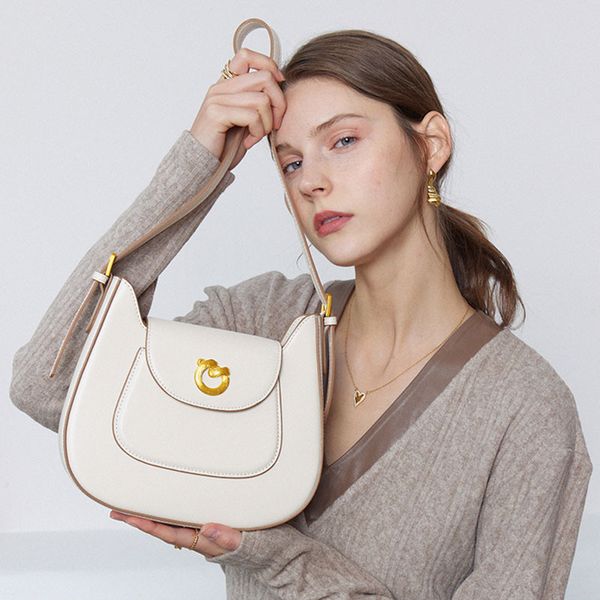 evening bags brand genuine women handbags saddle first layer cowhide small shoulder for female purse crossbody with 2 straps 220915
evening bags brand genuine women handbags saddle first layer cowhide small shoulder for female purse crossbody with 2 straps 220915