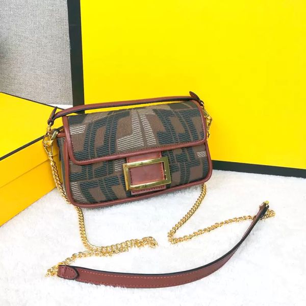 woman mini handbag shoulder bag messenger bags luxury designer handbags wallet most popular 5a quality coin purse size 19cm
woman mini handbag shoulder bag messenger bags luxury designer handbags wallet most popular 5a quality coin purse size 19cm