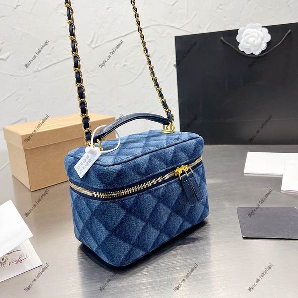 2022ss women classic denim trunk shoulder bag fashion print quilted matelasse gold chain mini leather handle designer cross body shopping su
2022ss women classic denim trunk shoulder bag fashion print quilted matelasse gold chain mini leather handle designer cross body shopping su
