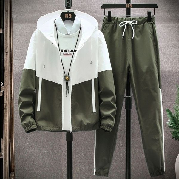 mens tracksuits men tracksuit casual hoodies sets spring male jacketspants two piece hip hop streetwear sports suit patchwork 220915, Gray
mens tracksuits men tracksuit casual hoodies sets spring male jacketspants two piece hip hop streetwear sports suit patchwork 220915, Gray