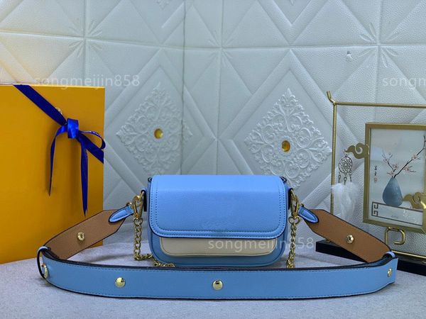 2022 new clutch lockme shoulder tender women bags designer bag brand package genuine leather luxury messenger tote handbag style m5 eenot, Red;black
2022 new clutch lockme shoulder tender women bags designer bag brand package genuine leather luxury messenger tote handbag style m5 eenot, Red;black