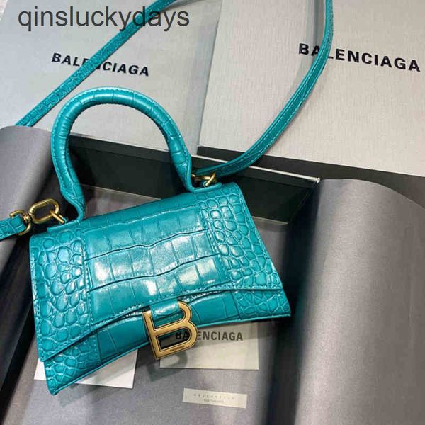 designer balencaigass paris handbag women's purse family 2022 hourglass crocodiless pattern niche net red mess
designer balencaigass paris handbag women's purse family 2022 hourglass crocodiless pattern niche net red mess
