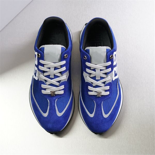 printed letters casual couple shoes thick-soled sneakers trend wear-resistant running shoes
printed letters casual couple shoes thick-soled sneakers trend wear-resistant running shoes