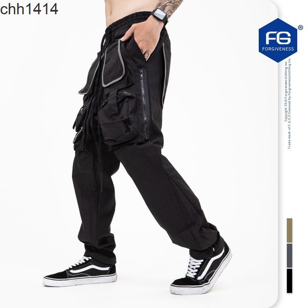 2021 autumn and winter new fashion brand multi pocket functional wind work clothes loose casual drawstring pants men, Black
2021 autumn and winter new fashion brand multi pocket functional wind work clothes loose casual drawstring pants men, Black