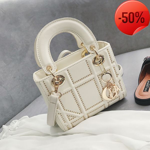 designer bags 2022 new women's handbag fashion atmosphere single shoulder messenger princess banquet evening clutches luxury handbags
designer bags 2022 new women's handbag fashion atmosphere single shoulder messenger princess banquet evening clutches luxury handbags