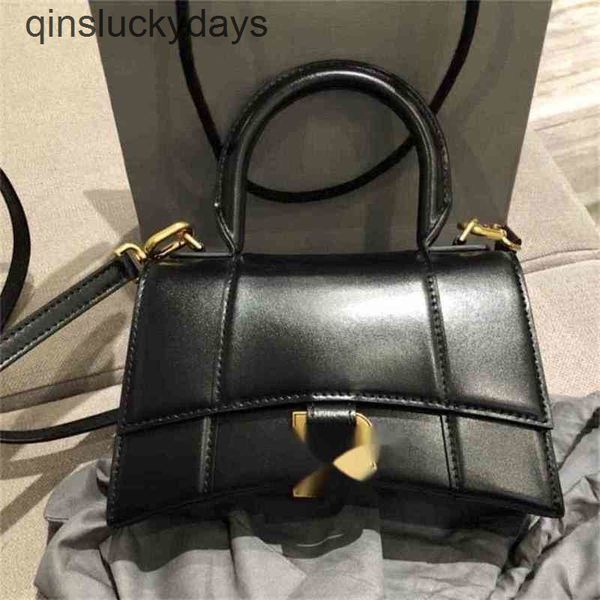 handbag balenciga italy paris designer b 2022 women's hourglass wallet crocodile pattern leather one shoul
handbag balenciga italy paris designer b 2022 women's hourglass wallet crocodile pattern leather one shoul