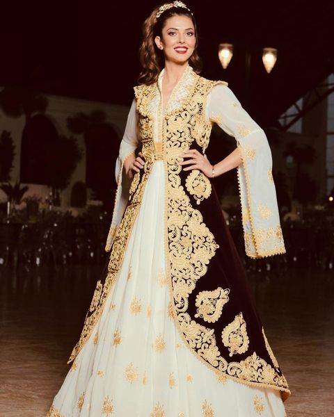 traditional albanian caftan kosovo dresses prom with burgundy jacket 2023 robe de soiree de mariage gold lace evening dress party gowns, Black
traditional albanian caftan kosovo dresses prom with burgundy jacket 2023 robe de soiree de mariage gold lace evening dress party gowns, Black