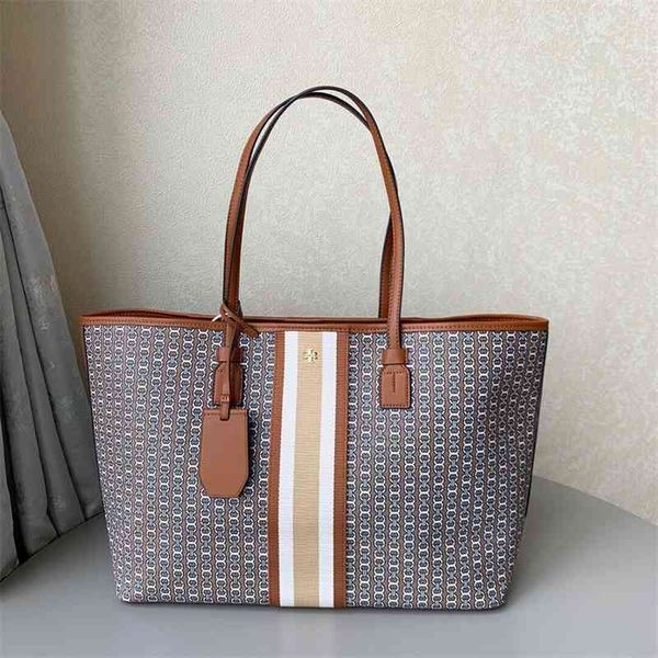 designer burchs handbags torys tote bag tb luxuries designers women crossbody handbag shoulder totes bags torysburchs letter printed pvc mom
designer burchs handbags torys tote bag tb luxuries designers women crossbody handbag shoulder totes bags torysburchs letter printed pvc mom