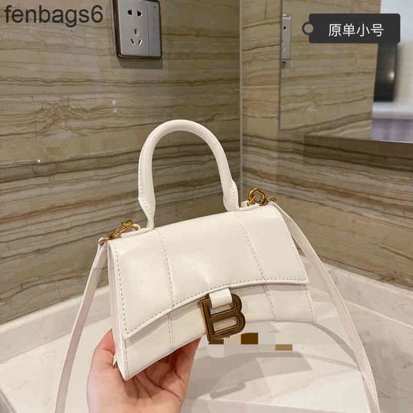 bag glass bags vintage portable balencaigass designer hourglass shoulder hour messenger fashion cowhide mini 9qre
bag glass bags vintage portable balencaigass designer hourglass shoulder hour messenger fashion cowhide mini 9qre