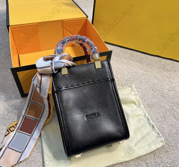 mini cross body mobile bag designer shoulder bags classic letter embossed oblique cross handbag womens wallet with scarves
mini cross body mobile bag designer shoulder bags classic letter embossed oblique cross handbag womens wallet with scarves