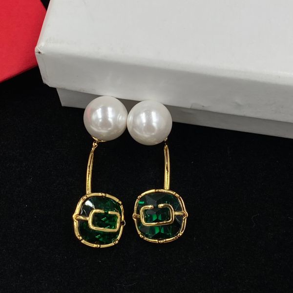 chic emerald letters earrings big pearl charm eardrops women diamond pendant studs golden danglers with box
chic emerald letters earrings big pearl charm eardrops women diamond pendant studs golden danglers with box