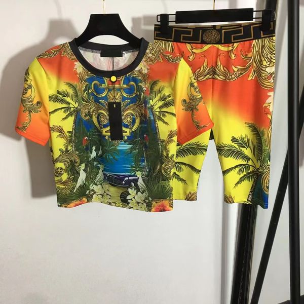 designer active sets king's yoga workout kit women new fitness suit fashion retro print short sleeve slim tee stretch slim leggings yel
designer active sets king's yoga workout kit women new fitness suit fashion retro print short sleeve slim tee stretch slim leggings yel