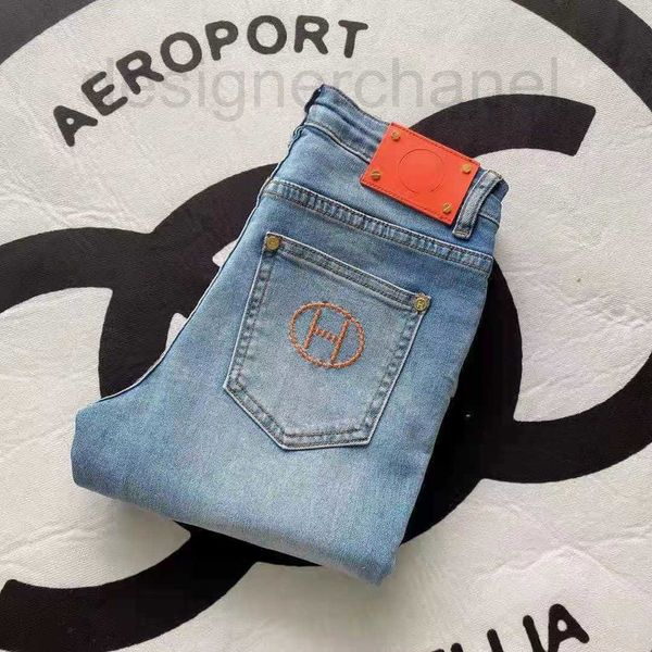 women's jeans designer 2021 new embroidered jeans slim and european elastic nine legged pencil pants, Blue
women's jeans designer 2021 new embroidered jeans slim and european elastic nine legged pencil pants, Blue