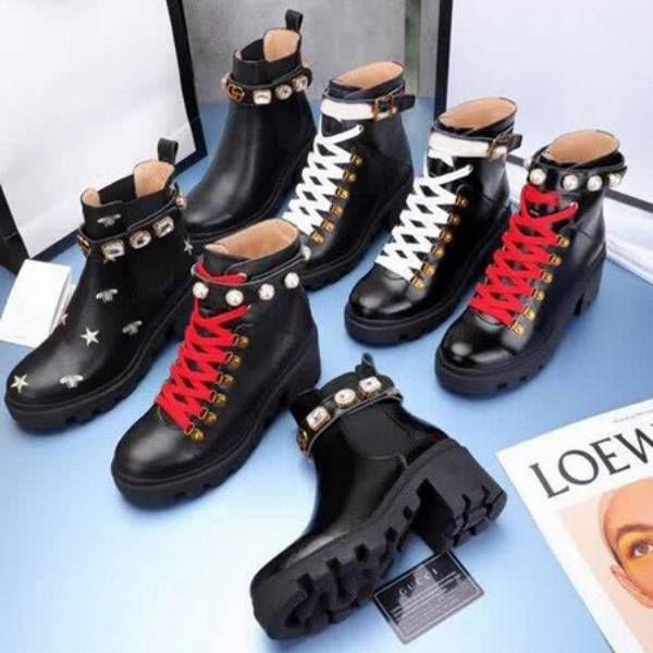 famous brand women's boots designer fashion luxury rhinestone metal buckle leather lace up martin boots snow fringe high heels outdoor, Black
famous brand women's boots designer fashion luxury rhinestone metal buckle leather lace up martin boots snow fringe high heels outdoor, Black