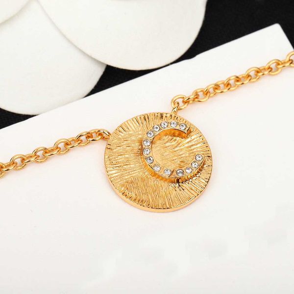 2022 luxury quality charm round shape pendant necklace with diamond in 18k gold plated have box stamp ps7208a, Golden
2022 luxury quality charm round shape pendant necklace with diamond in 18k gold plated have box stamp ps7208a, Golden