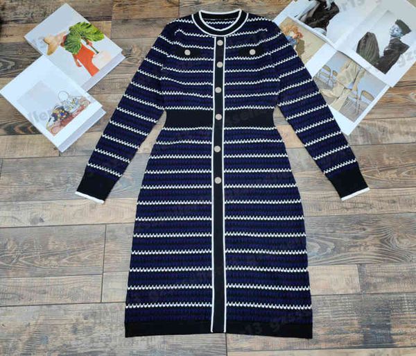 dress for womens metal logo button decoration designer dress fashion brand striped panel crew neck long sleeve dresses luxury women clothing, Black;gray
dress for womens metal logo button decoration designer dress fashion brand striped panel crew neck long sleeve dresses luxury women clothing, Black;gray