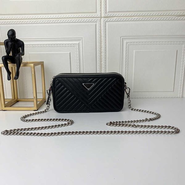 2022 new shoulder bag classic women's leather handbag vintage chain luxury cross-body bag
2022 new shoulder bag classic women's leather handbag vintage chain luxury cross-body bag