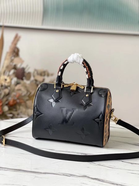 yslitys louiseitys designer viutonitys bag ggitys speedy bandouliere wild at lvs bags heart bbnfl, Red;black
yslitys louiseitys designer viutonitys bag ggitys speedy bandouliere wild at lvs bags heart bbnfl, Red;black