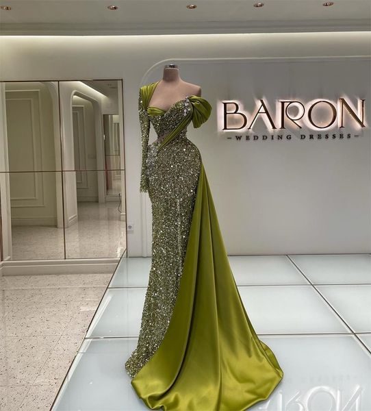 emerald green sequined prom dresses one shoulder long sleeve bling evening gowns arabic plus size women gowns vestidos 0915, Black
emerald green sequined prom dresses one shoulder long sleeve bling evening gowns arabic plus size women gowns vestidos 0915, Black