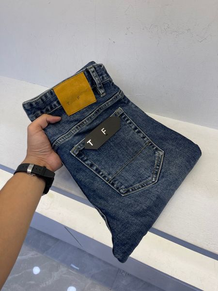 2022 luxury designer jeans fashion solid color stretch material blue pencil pants casual mens jeans
2022 luxury designer jeans fashion solid color stretch material blue pencil pants casual mens jeans