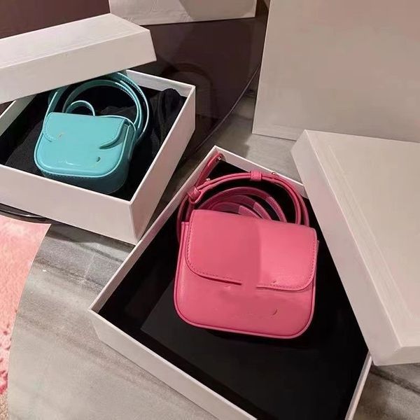 designer kids letter printed purse girls metals buckle messenger bags lady style children pu leather one shoulder bag q8608, White
designer kids letter printed purse girls metals buckle messenger bags lady style children pu leather one shoulder bag q8608, White