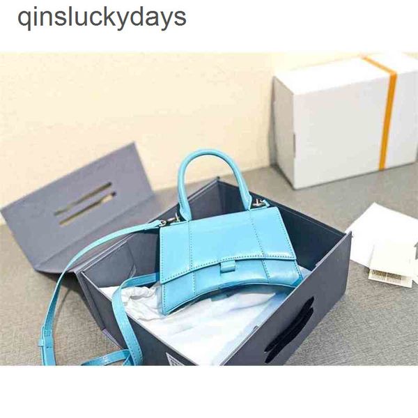 handbags womens balencaigabag designer 2022 internet celebrity same style genuine leather hourglass b- shaped
handbags womens balencaigabag designer 2022 internet celebrity same style genuine leather hourglass b- shaped