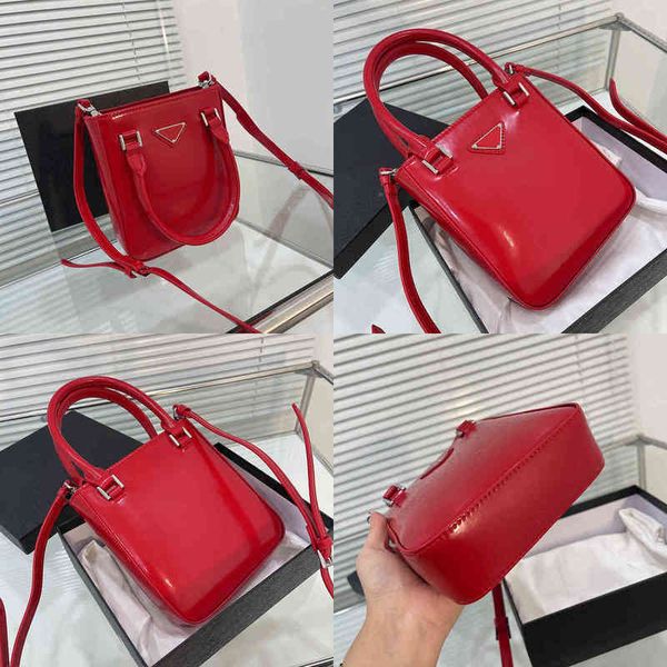 evening bags clutch women shoulder designer valentine purses ladies handbags triangle fashion classic crossbody red 0422
evening bags clutch women shoulder designer valentine purses ladies handbags triangle fashion classic crossbody red 0422