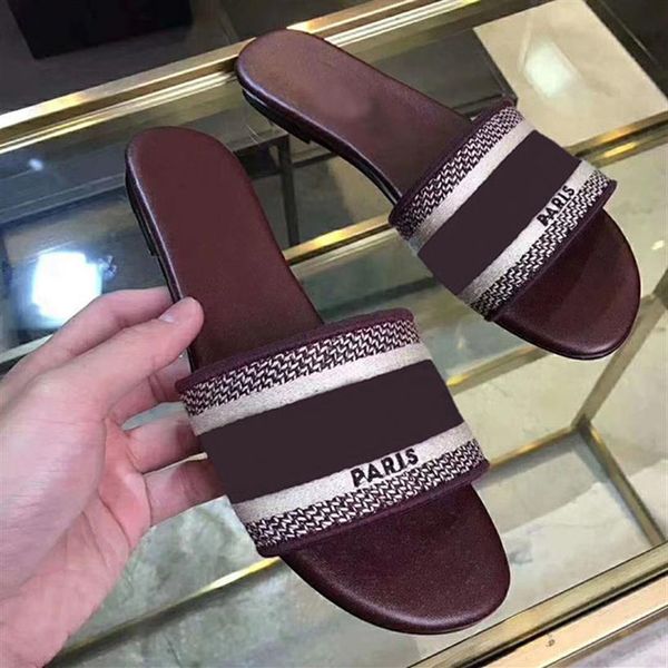 2019 letter women sandals with correct flower box dust bag designer slide summer fashion wide flat sandals slipper original bo261j, Black
2019 letter women sandals with correct flower box dust bag designer slide summer fashion wide flat sandals slipper original bo261j, Black