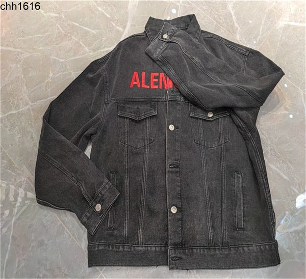 poison house balencaigass high version b house 22ss early autumn new letters embroidery printing washed old denim coat ins tide, Black;brown
poison house balencaigass high version b house 22ss early autumn new letters embroidery printing washed old denim coat ins tide, Black;brown