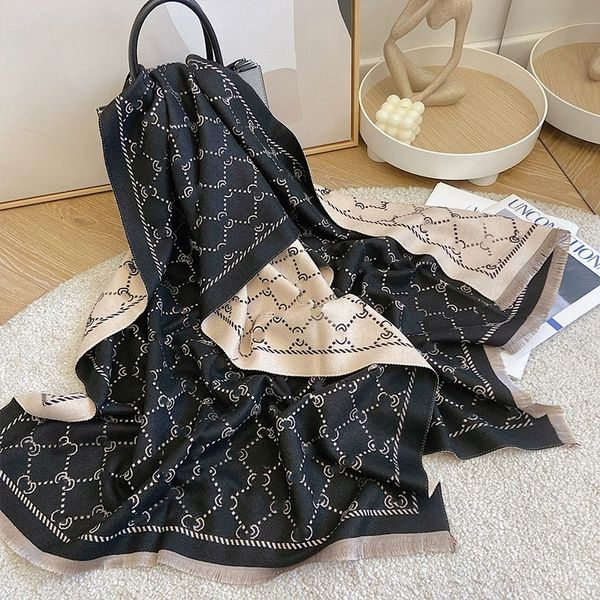 2022 fashion paris design 100% cashmere scarf men's and women's same brand letter scarf large shawl warm thickened wool, Blue;gray
2022 fashion paris design 100% cashmere scarf men's and women's same brand letter scarf large shawl warm thickened wool, Blue;gray