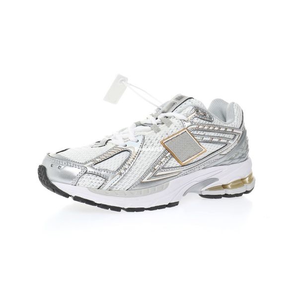 1906r white silver metallic running shoes for men m1906r sports shoe mens sneakers womens trainers women athletic man sneaker woman trainer
1906r white silver metallic running shoes for men m1906r sports shoe mens sneakers womens trainers women athletic man sneaker woman trainer
