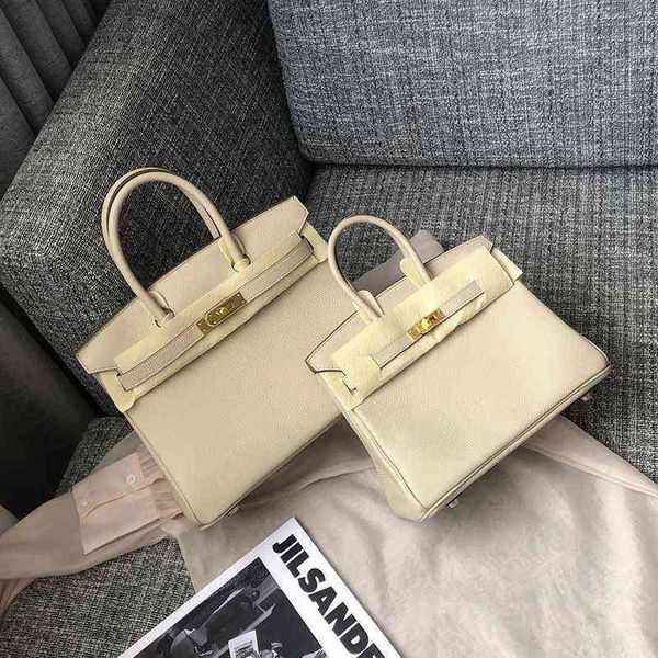 designer 2022 luxury women leather biirkens keelis factory wholesale platinum bag fashion star same cow leather large capacity portable wome
designer 2022 luxury women leather biirkens keelis factory wholesale platinum bag fashion star same cow leather large capacity portable wome