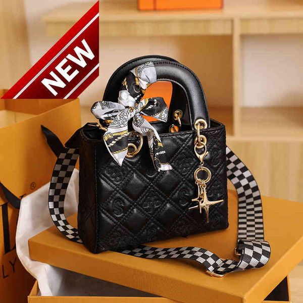 digner handbags bag female high-grade spice girl 2022 new diana bag small and versatile one shoulder msenger high-capacity handbag9z78
digner handbags bag female high-grade spice girl 2022 new diana bag small and versatile one shoulder msenger high-capacity handbag9z78