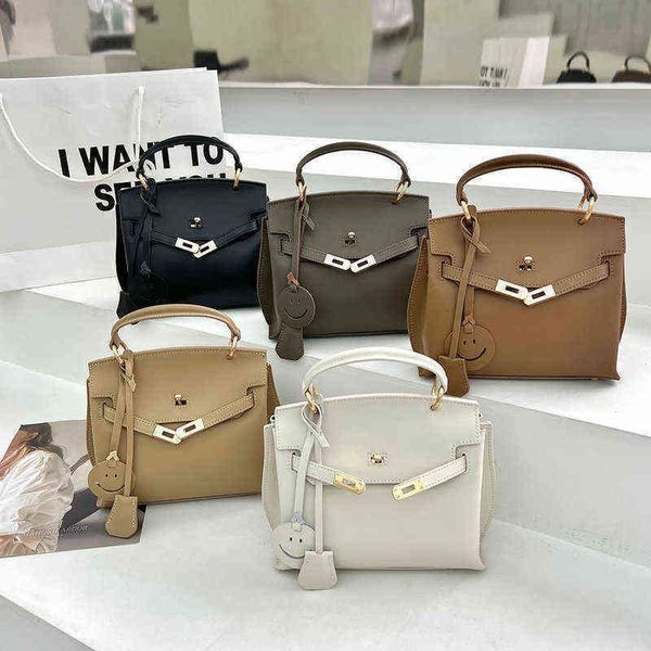 designer 2022 luxury women leather biirkens keelis 2022 new leather bag shoulder cowhide women's handbag casual and versatile commuter
designer 2022 luxury women leather biirkens keelis 2022 new leather bag shoulder cowhide women's handbag casual and versatile commuter