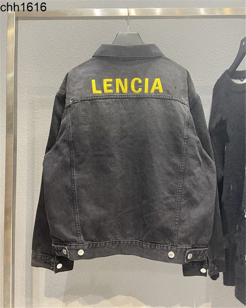 b family 21ss autumn and winter new graphite washing jacket english letter embroidery printing fashion men and women, Black;brown
b family 21ss autumn and winter new graphite washing jacket english letter embroidery printing fashion men and women, Black;brown
