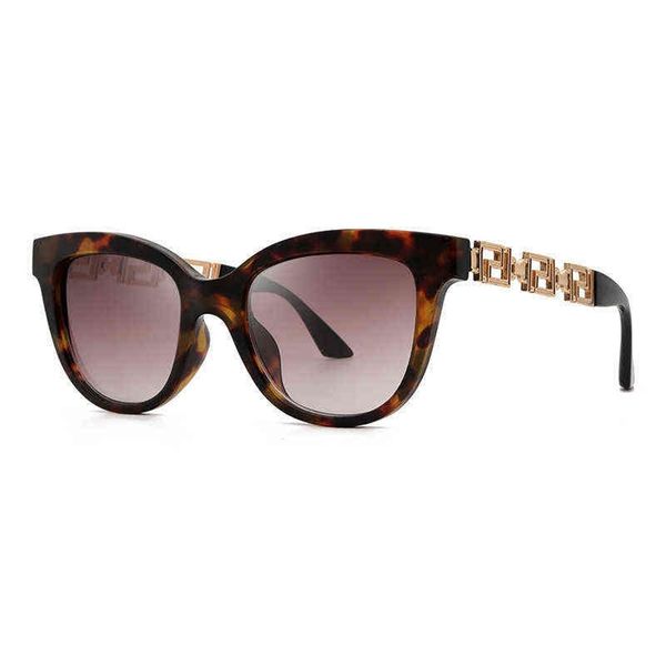 sun glass new fashion street snap back word pattern small frame square sunglasses women's sunglasses, White;black
sun glass new fashion street snap back word pattern small frame square sunglasses women's sunglasses, White;black