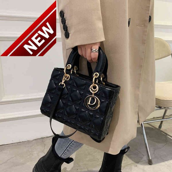 factory direct sale armpit autumn and winter niche 2022 new fashion versatile one shoulder portable msenger rhombic lattice women's dig
factory direct sale armpit autumn and winter niche 2022 new fashion versatile one shoulder portable msenger rhombic lattice women's dig