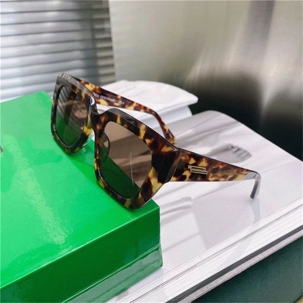 women's sunglasses solid color gradient bv1030s designed resin fashion mature women, White;black
women's sunglasses solid color gradient bv1030s designed resin fashion mature women, White;black