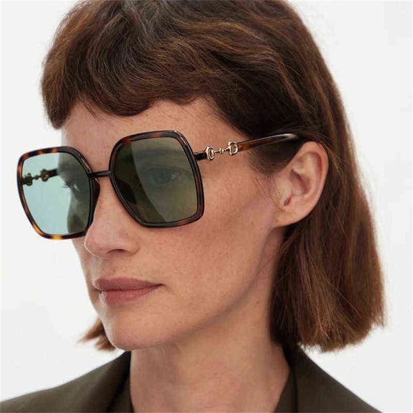 sun glass new fashion style large frame women's sunglasses sunscreen myopia women's advanced sense of, White;black
sun glass new fashion style large frame women's sunglasses sunscreen myopia women's advanced sense of, White;black