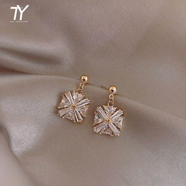 luxury crystal zircon square small earring hipsters versatile earrings party focal delicate female earrings, Silver
luxury crystal zircon square small earring hipsters versatile earrings party focal delicate female earrings, Silver