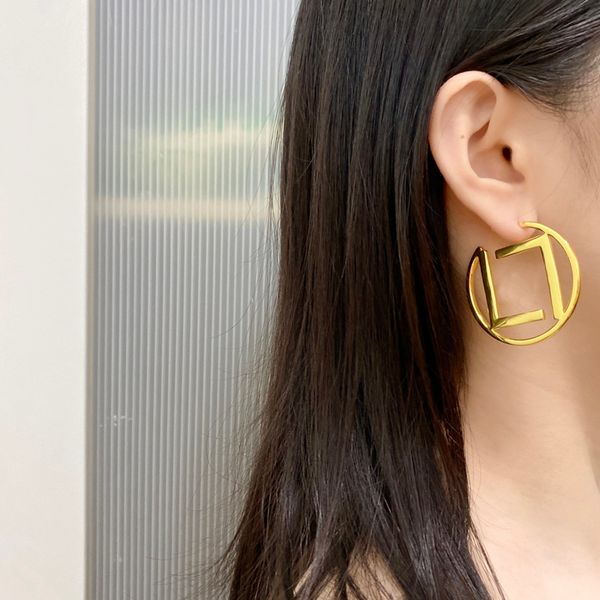 women hoop earrings designer fashion huggie big double letters gold hoops f jewelry luxurys stud earring plating 18k with box, Golden;silver
women hoop earrings designer fashion huggie big double letters gold hoops f jewelry luxurys stud earring plating 18k with box, Golden;silver