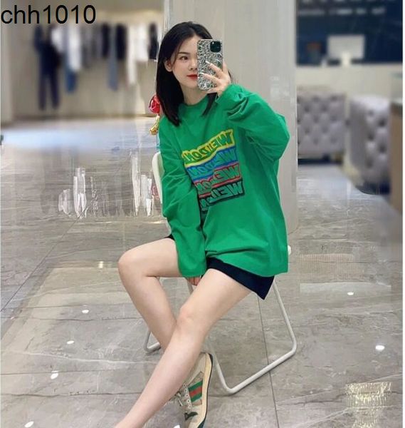we11 done track colorful flocking bullet screen men's and women's relaxed casual high street backing long sleeve t-shirt fashion, Black
we11 done track colorful flocking bullet screen men's and women's relaxed casual high street backing long sleeve t-shirt fashion, Black