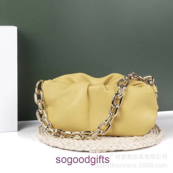 pouch bag designer bottegas handbags women venetas clutch bags fairy cloud bag female axillary one shoulder handbag simple versatile gift
pouch bag designer bottegas handbags women venetas clutch bags fairy cloud bag female axillary one shoulder handbag simple versatile gift
