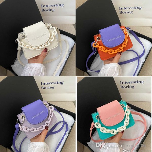 summer color contrast mini handbags new fashion one shoulder trend messenger bag chain small square bags, Red;black
summer color contrast mini handbags new fashion one shoulder trend messenger bag chain small square bags, Red;black