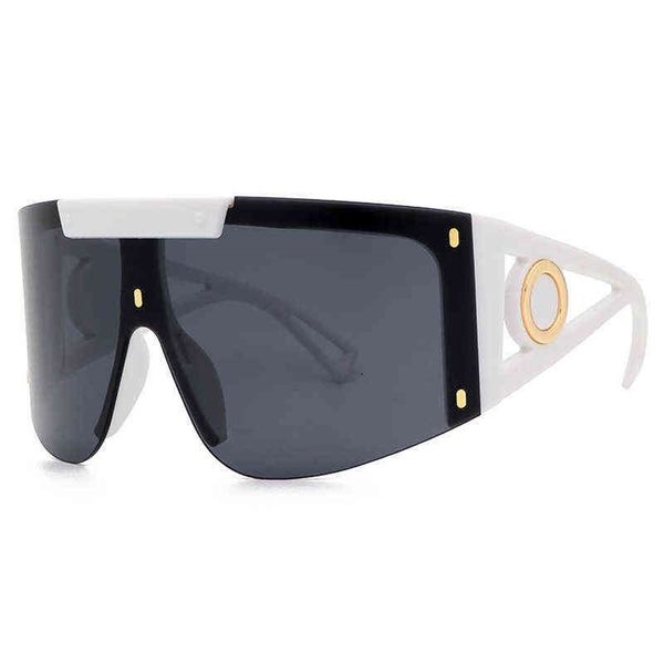 sun glass new fashion head large frame conjoined sunglasses men's and women's sunglasses, White;black
sun glass new fashion head large frame conjoined sunglasses men's and women's sunglasses, White;black