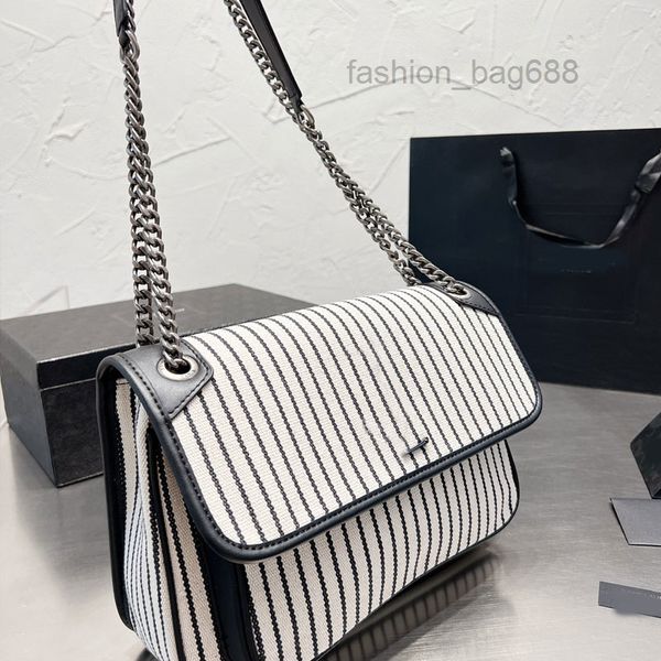 evening bags flap messenger crossbody bag handbags purses canvas chain shoulder bags metal hardware letter decorate women square tote purse
evening bags flap messenger crossbody bag handbags purses canvas chain shoulder bags metal hardware letter decorate women square tote purse
