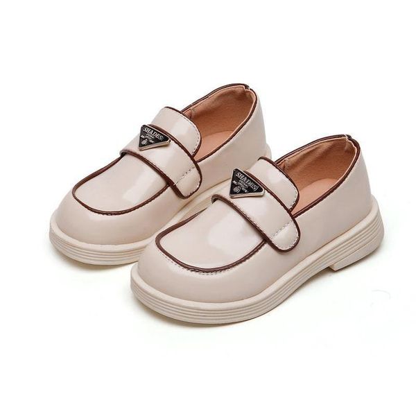 sneakers baby shoes kids casual footwear children girls leather performance spring autumn british princess soft-soled e5258, Black;red
sneakers baby shoes kids casual footwear children girls leather performance spring autumn british princess soft-soled e5258, Black;red