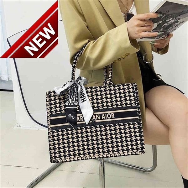 28% off 2022 new trendy handbags explosive models fashionable versatile large portable jungle canvas embroidery in autumn and shoulder bagiz
28% off 2022 new trendy handbags explosive models fashionable versatile large portable jungle canvas embroidery in autumn and shoulder bagiz