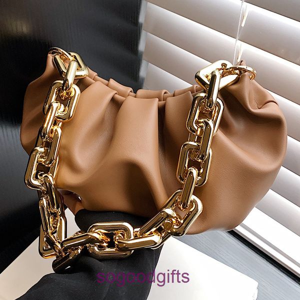 pouch bag designer bottegas handbags women venetas clutch bags french niche design pleated bag women's autumn and winter 2022 new fashi
pouch bag designer bottegas handbags women venetas clutch bags french niche design pleated bag women's autumn and winter 2022 new fashi